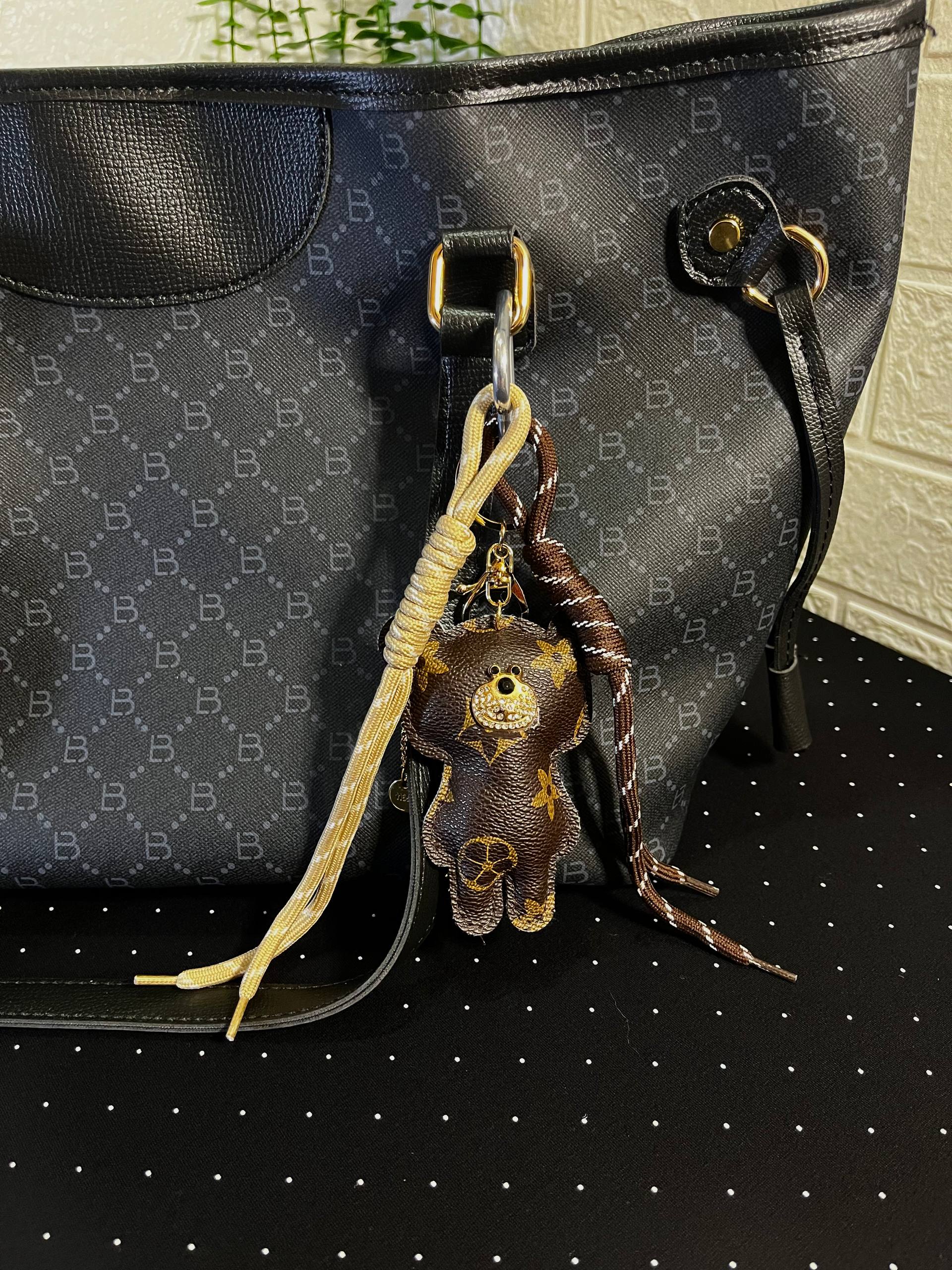 VIP Ayıcıklı Çanta Charm - Görsel 2