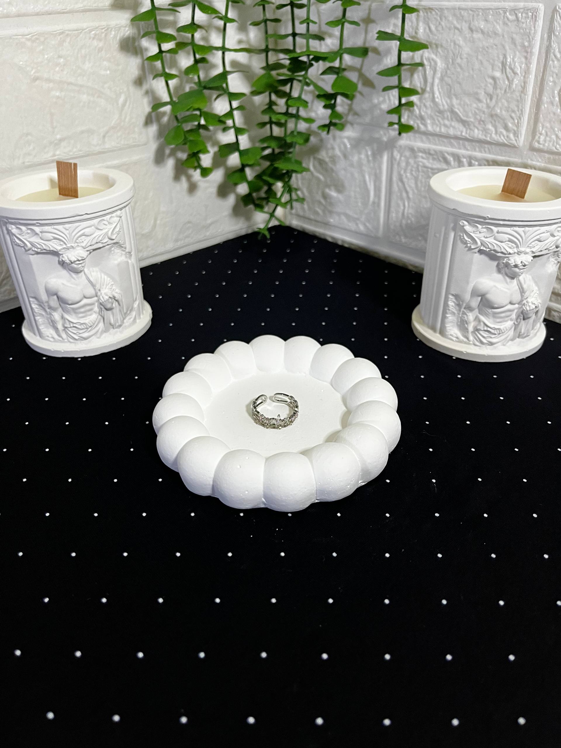 Ayarlanabilir Taçlı Çelik Yüzük - Görsel 2