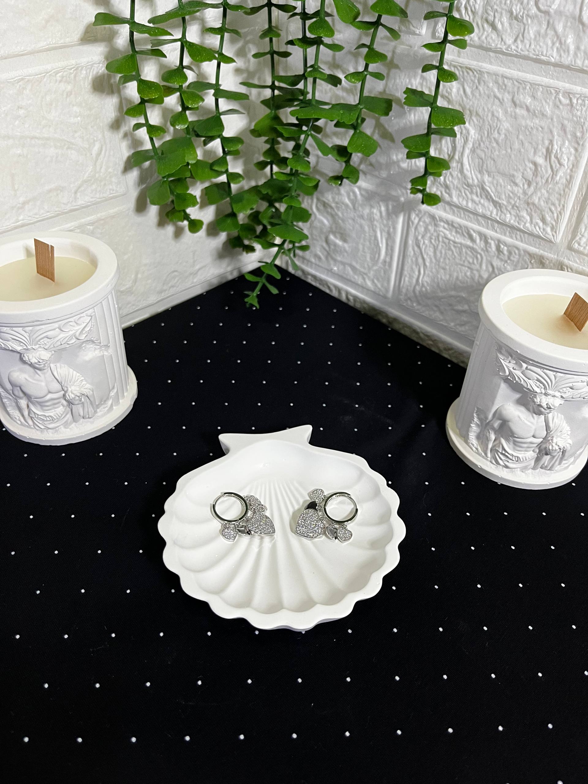 Çelik Kalpli Silver Küpe - Görsel 2