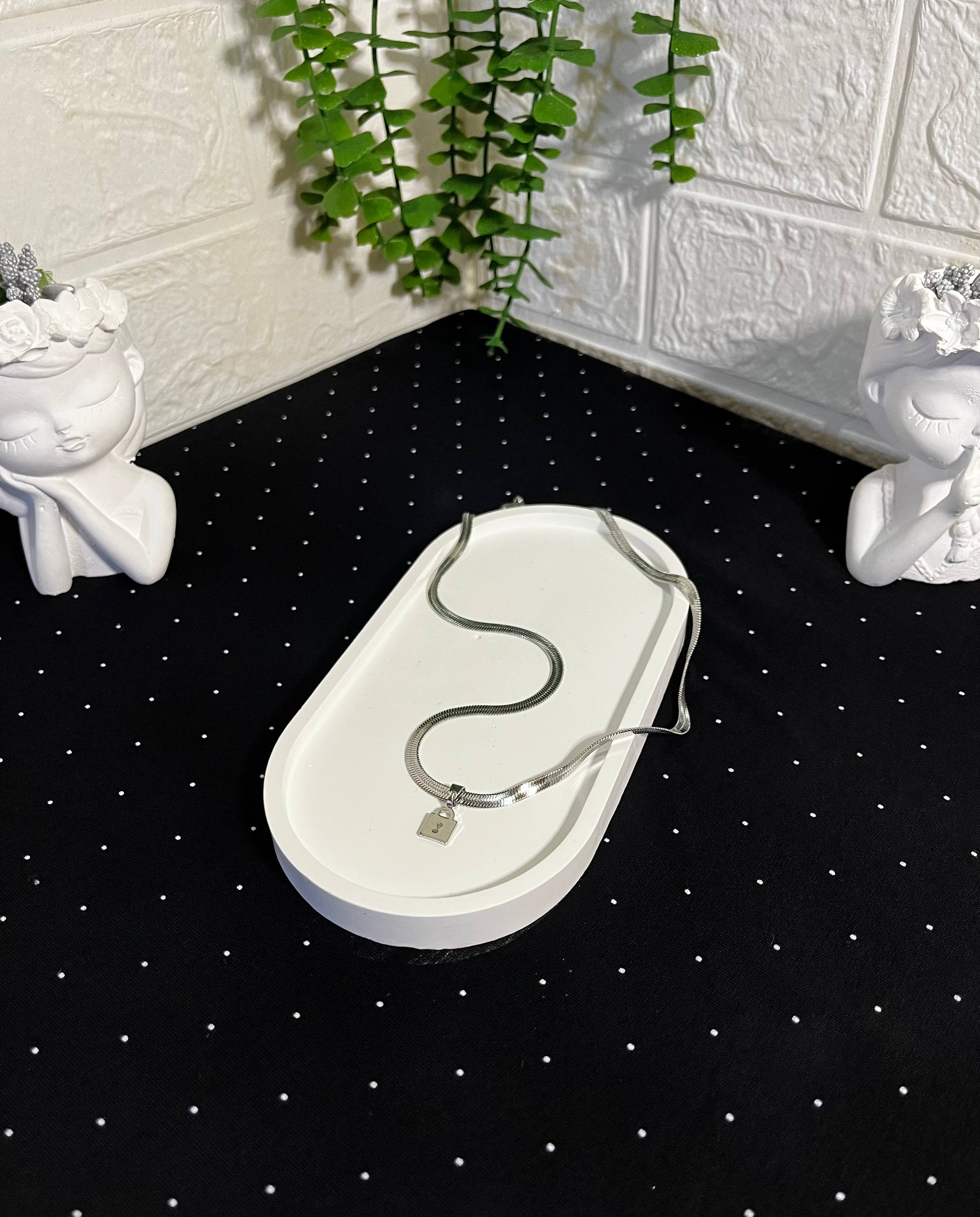 Kilit Figürlü Silver Çelik Kolye - Görsel 2